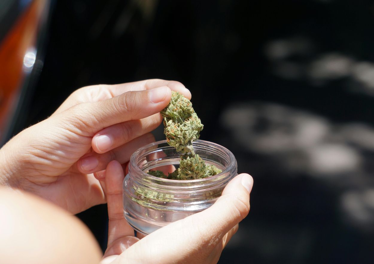 The Art of Microdosing Your Weed