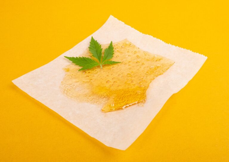 Budget Concentrates Starter Guide: Shatter, Live Resin, and Distillate on a Budget